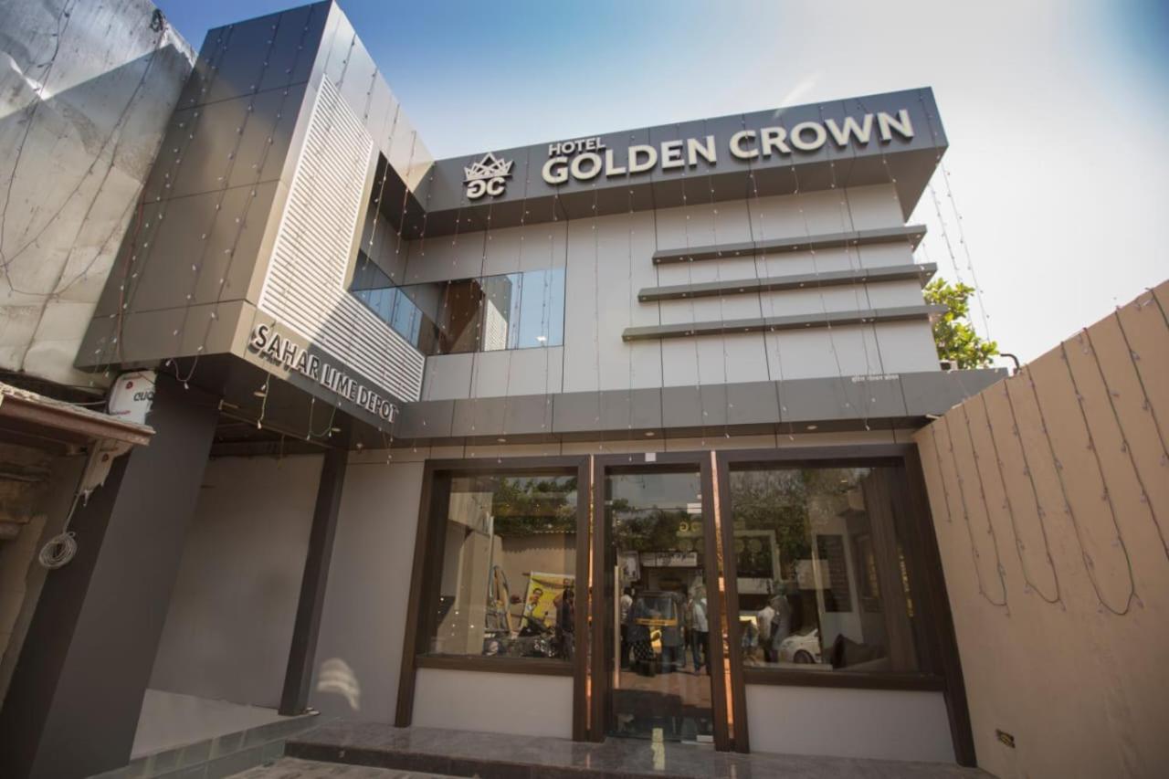Hotel Golden Crown Mumbai Exteriör bild